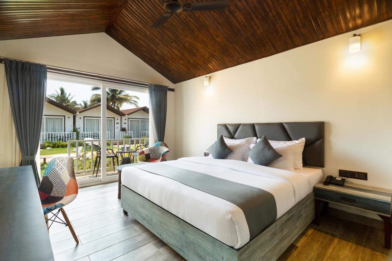 Stone Wood Beach Resort, Вагатор Екстер'єр фото