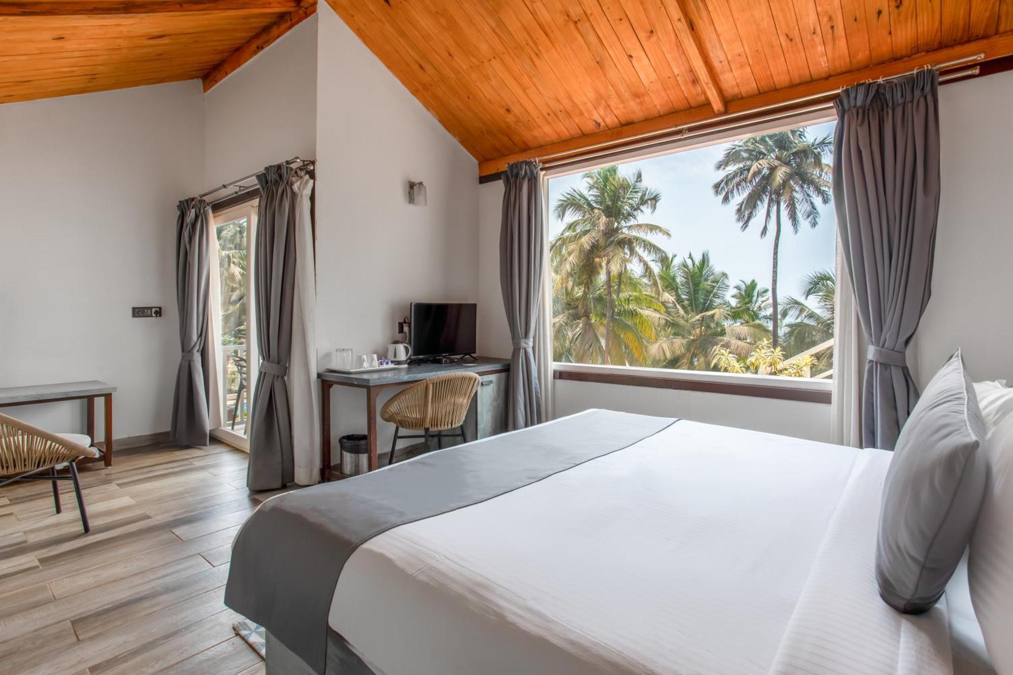 Stone Wood Beach Resort, Вагатор Екстер'єр фото